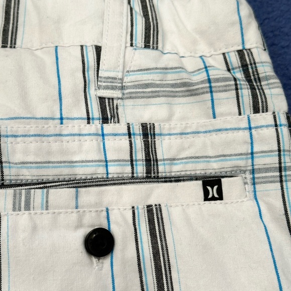 Boys Hurley shorts, size 12 with adjustable waist, xlnt cond, no holes/tears - Picture 5 of 6
